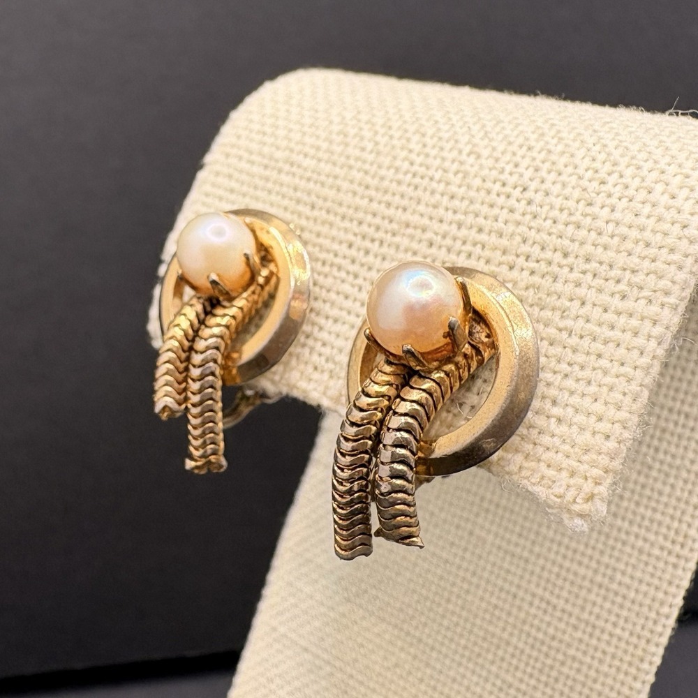 Vintage Star Faux Pearl Gold Tone Textured Mesh Rope Clip On Earrings 1950s